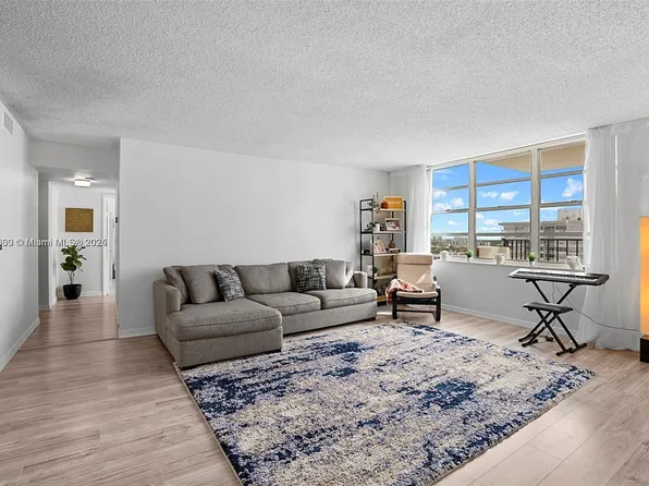 2780 NE 183rd St APT 1906, Aventura, FL 33160