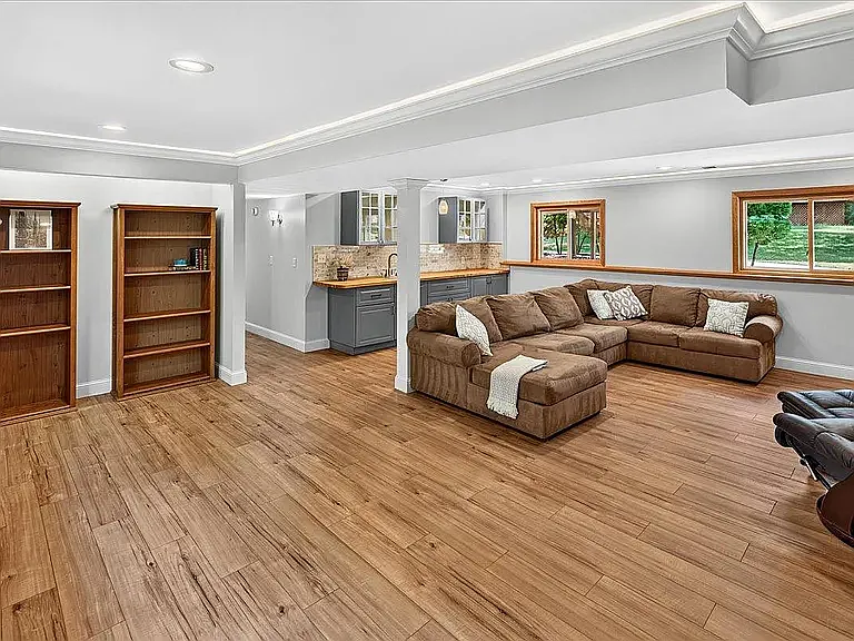9983 Balmoral Ln — Photo 18