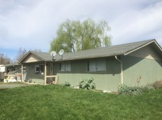 349 Lithia Ave #A, Talent, OR 97540