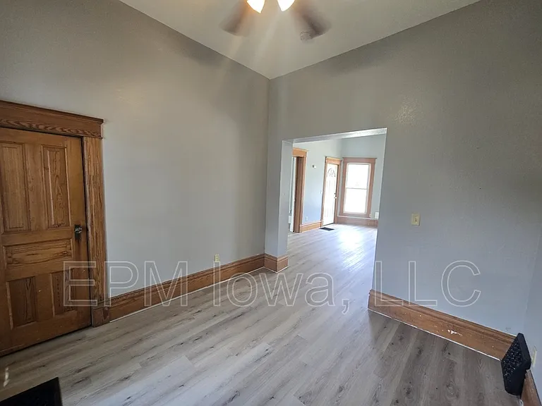 301 Leland Ave — Photo 14