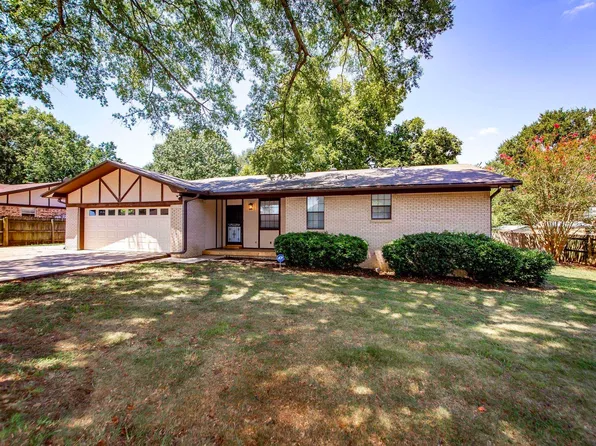 23 Club Rd, Jacksonville, AR 72076