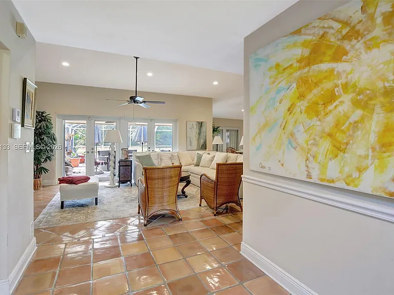 5320 SW 21st Ct — Photo 8