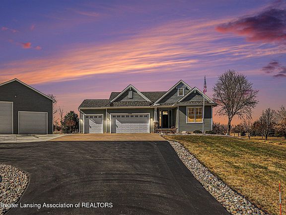 2nd image of 1050 Hawley Rd