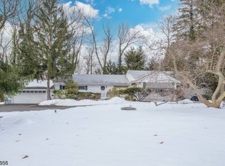 238 Fells Rd, Essex Fells, NJ 07021