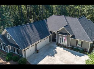 310 Longwood Dr, Seneca, SC 29672