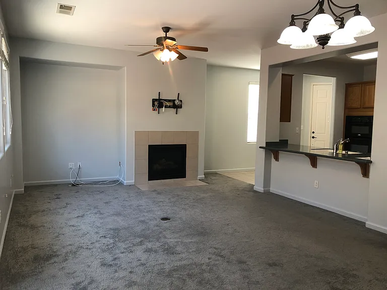 1540 N Selva St — Photo 3