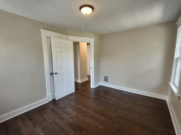 55 Clayton St — Photo 17