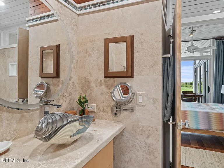 2337 Seminole Rd #B — Photo 11