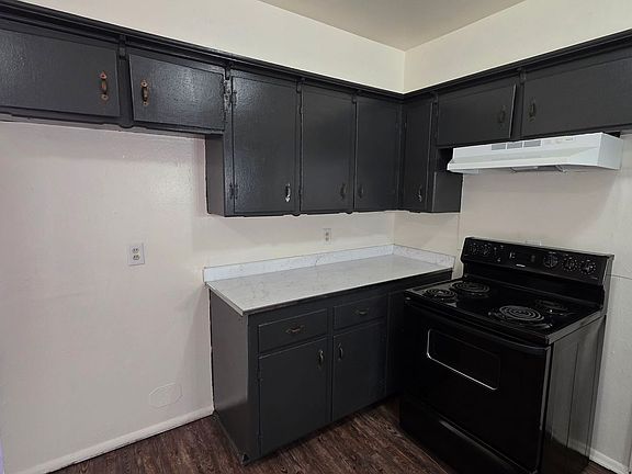 4th image of 4309 Woodedge Dr