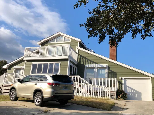 4304 Seascape Dr, Kitty Hawk, NC 27949