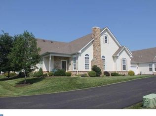 1011 Burgundy Cir, Pennsburg, PA 18073