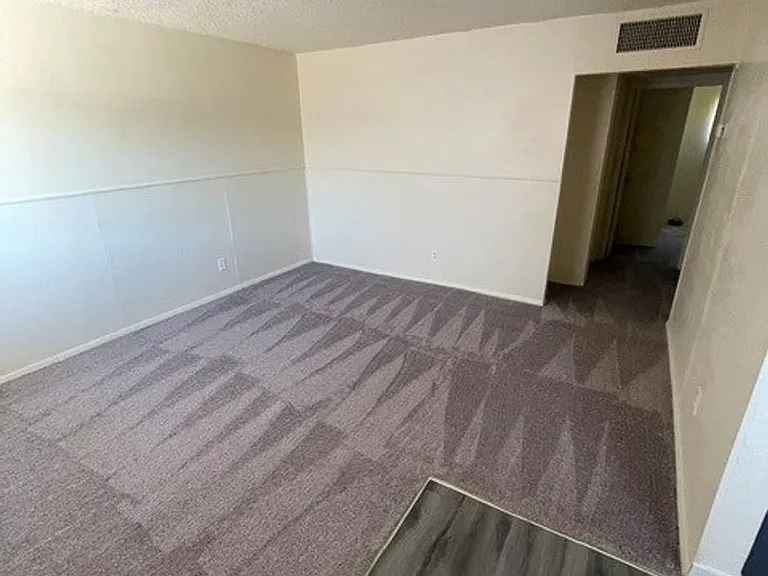 2521 Bassler St — Photo 3