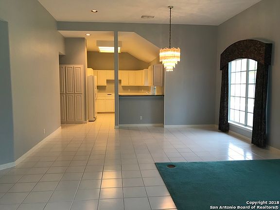 4th image of 3763 Hunters Circle St