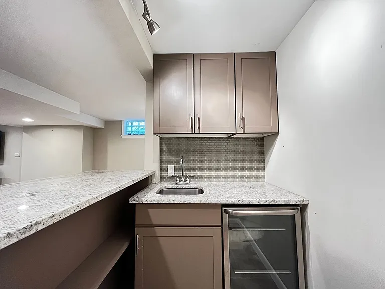 3120 Jersey Ave S — Photo 22