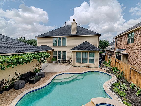 2nd image of 6219 Saint Rosalia Dr