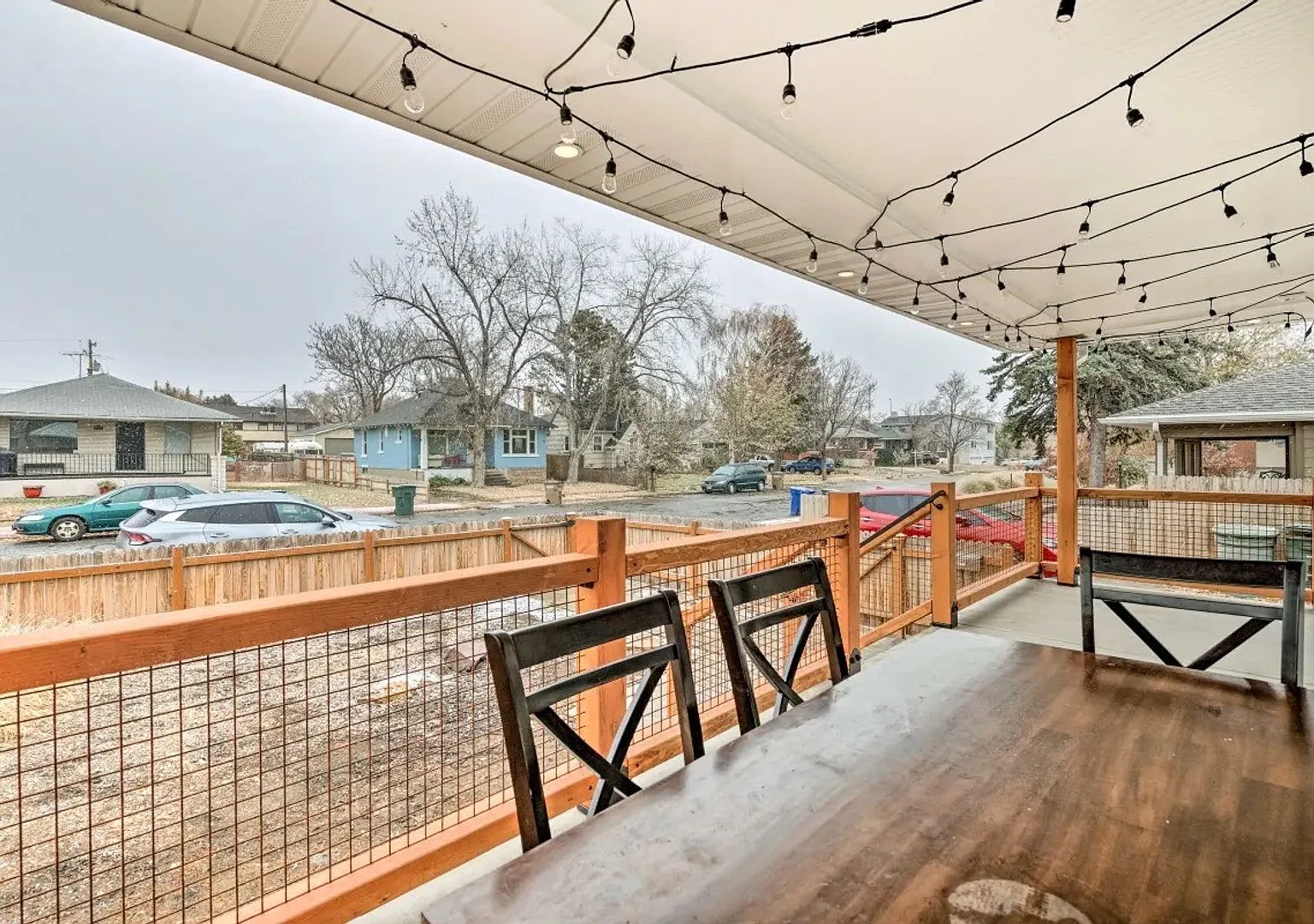 Renovated 2BR/2BA Home | 1,600 Sq Ft — Photo 4