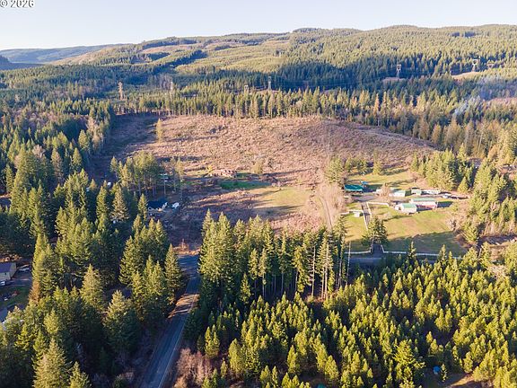 4th image of Loop Rd