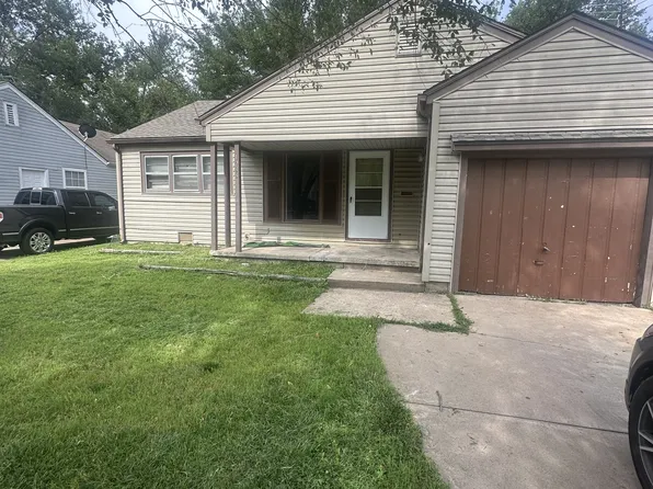 1233 N Pershing St, Wichita, KS 67208