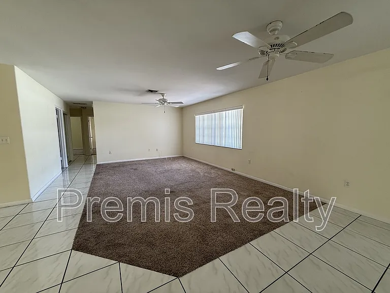 2238 Colonial Dr — Photo 8