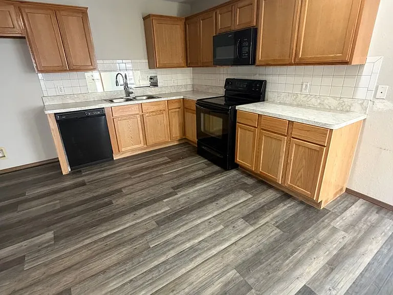 1504 Fianna Place Ct — Photo 9