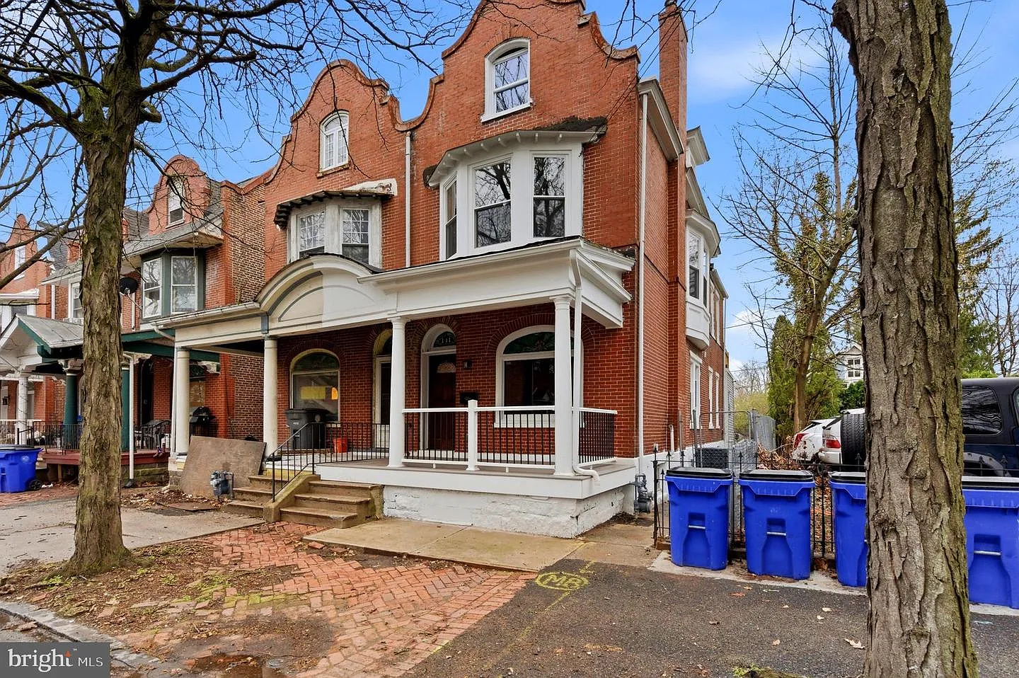 111 Hanover Dr photo 1