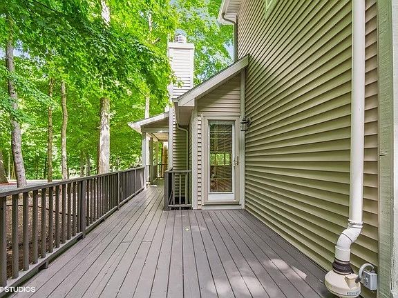 5th image of 294 E Deerfield Ct