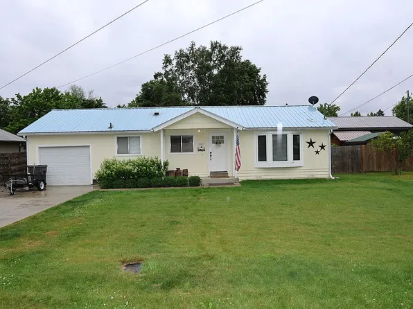 1007 Hickory St, Sandpoint, ID 83864