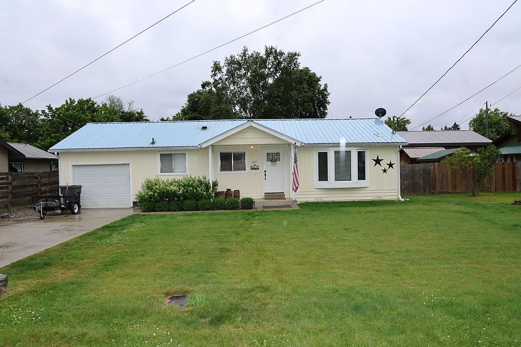 1007 Hickory St - Property Image