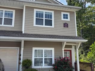 123 Foxden Dr #204, Ne, NC 28732