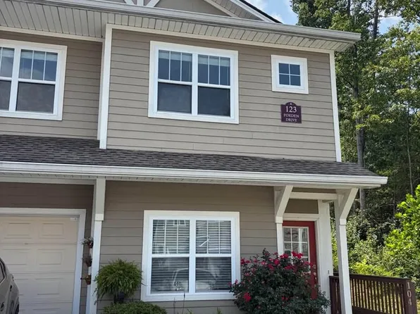 123 Foxden Dr, Ne, NC