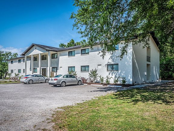 3rd image of 4036 Ohear Ave