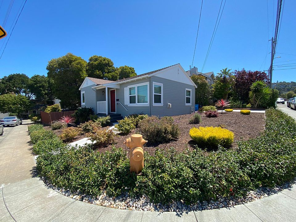 1st image of 10 Beresford Ct