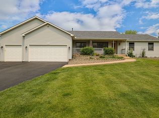 10118 Arabian Trl, Woodstock, IL 60098