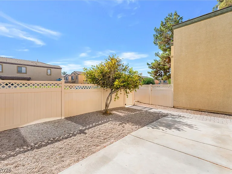 6434 Buttercup Creek St — Photo 3