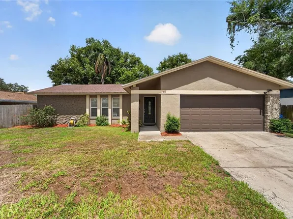 615 Pine Forest Dr, Brandon, FL 33511