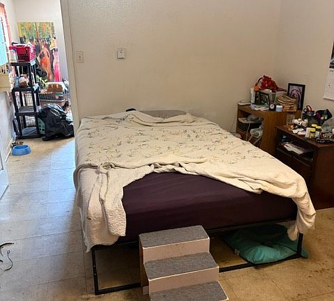 5th image of 2718 Jackson Ave