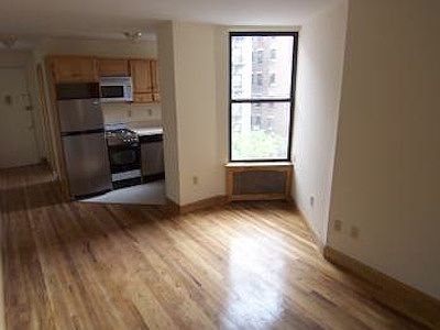 1st image of 305 Amsterdam Ave