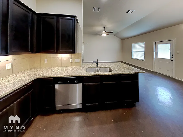 228 Kaspar Way — Photo 6