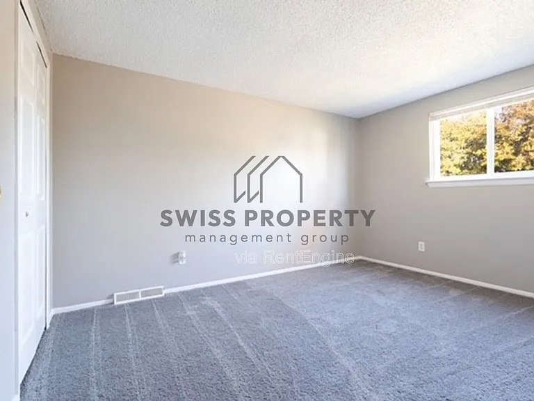 2859 Falcon Bridge Dr — Photo 9