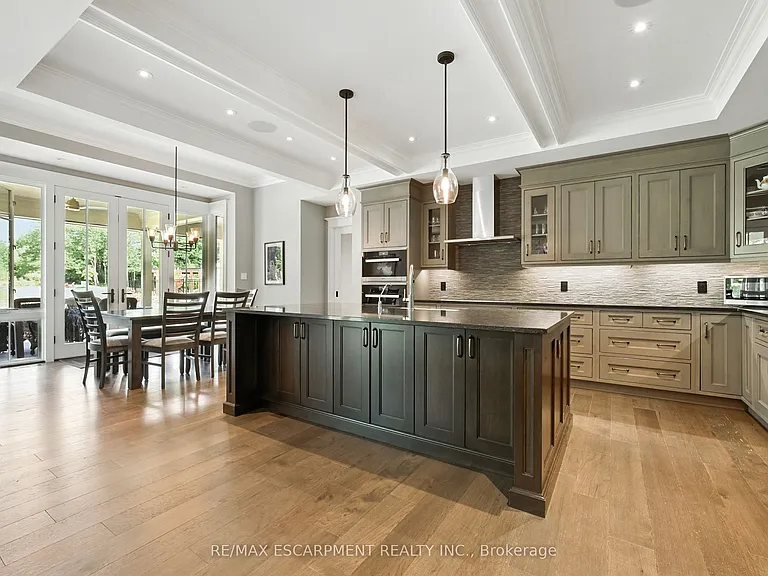 597 Old York Rd — Photo 8