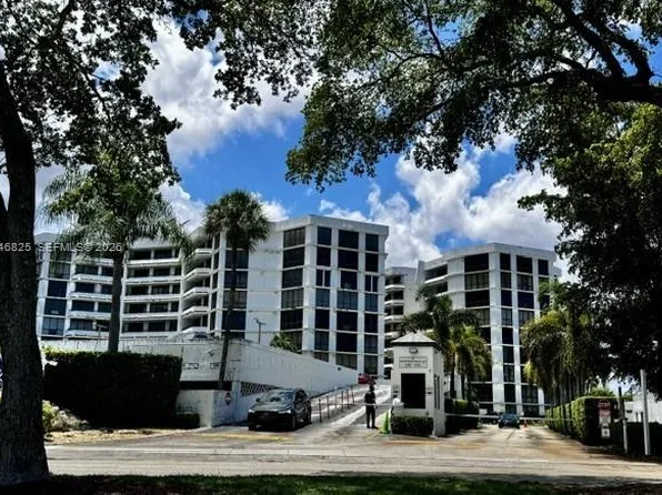 13951 Kendale Lakes Cir #807A, Miami, FL 33183