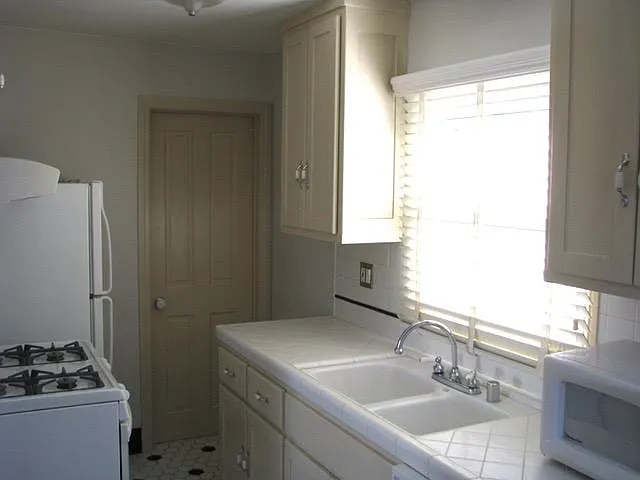 408 Sapphire St #A — Photo 12