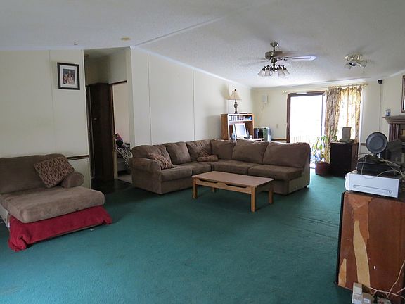 3rd image of 132 Old Airport Rd
