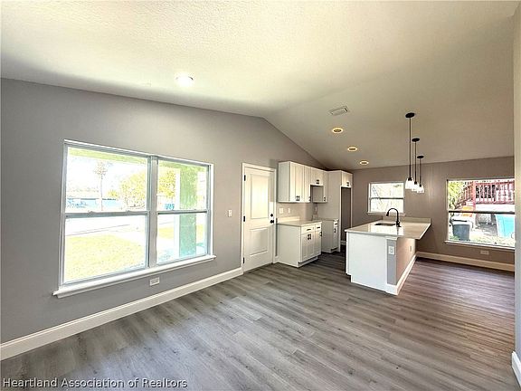 2nd image of 623 Lemon Ave