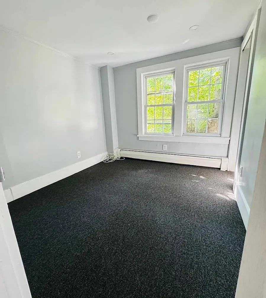 2 bed, 700 sqft, $1,900 — Photo 1
