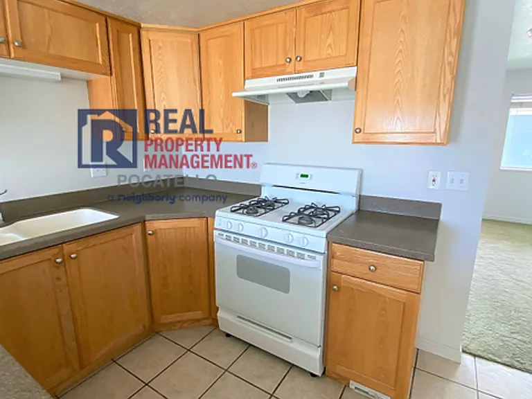 414B Pheasant Ridge Dr — Photo 3