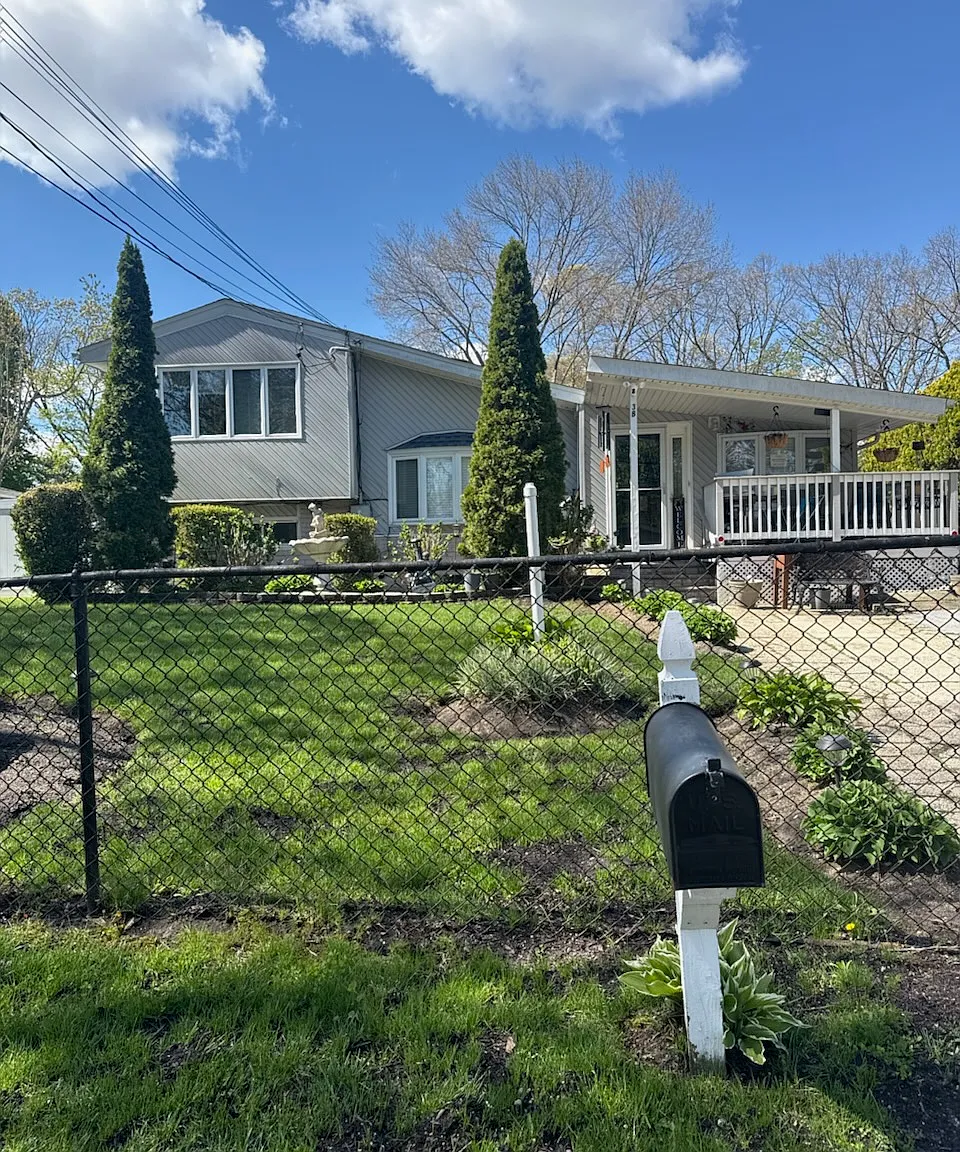 2 bed, 800 sqft, $2,700 — Photo 1