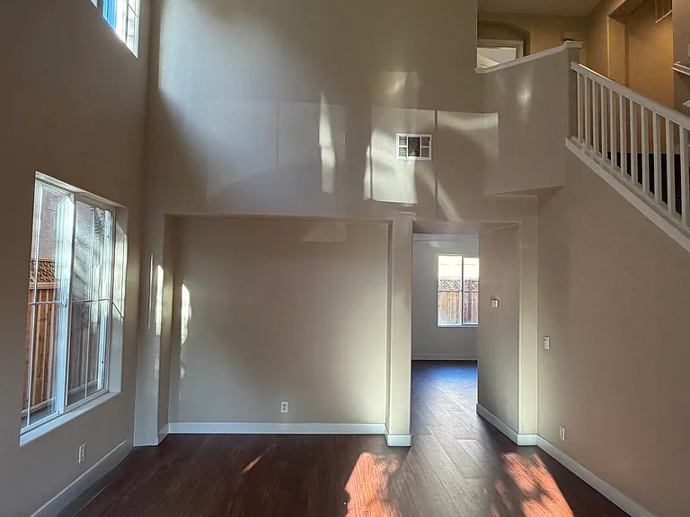 8922 Del Rio Cir — Photo 6
