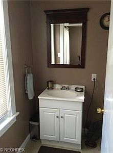 5th image of 521 E Spruce Ave