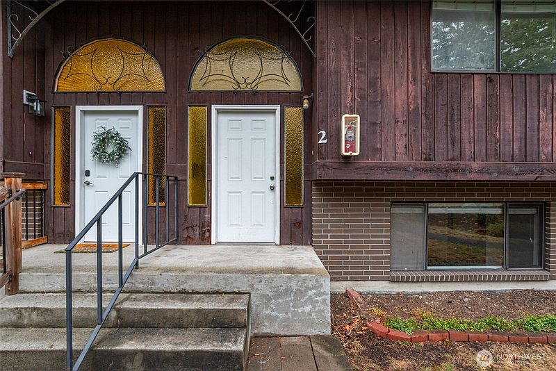 4th image of 660 SW Harrier Circle #2